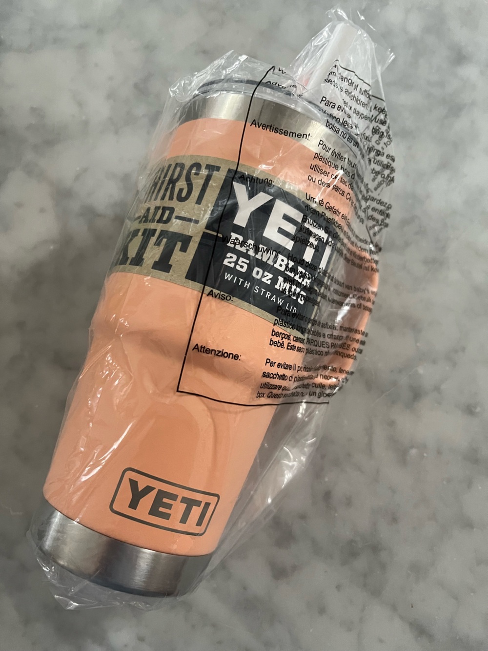 Yeti Rambler 25 oz peach with straw